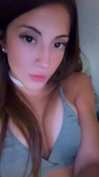 i'm thinking about taking beautiful selfies, what do you think?? 💋💋