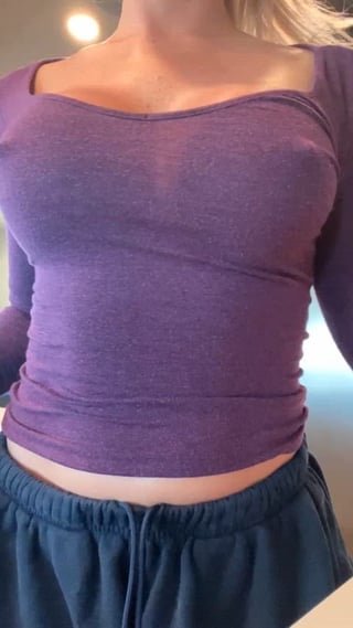 No bra necessary | EroBang | Porn Photos Videos Nudes Leaks