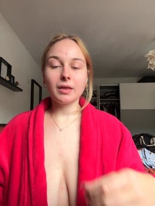 Did I hear someone say they like saggy titties
