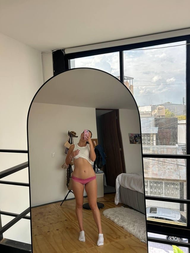 be honest, do you think im hot?