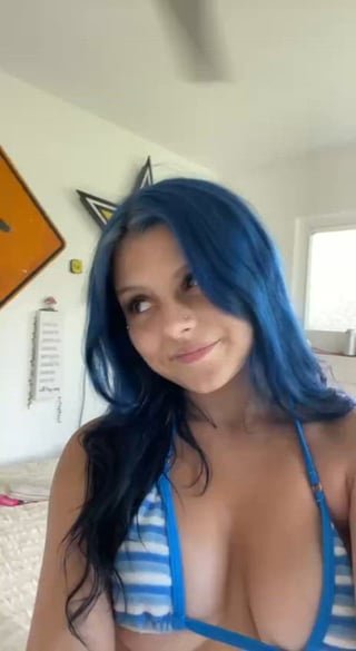 College pussy stays raw and stretched