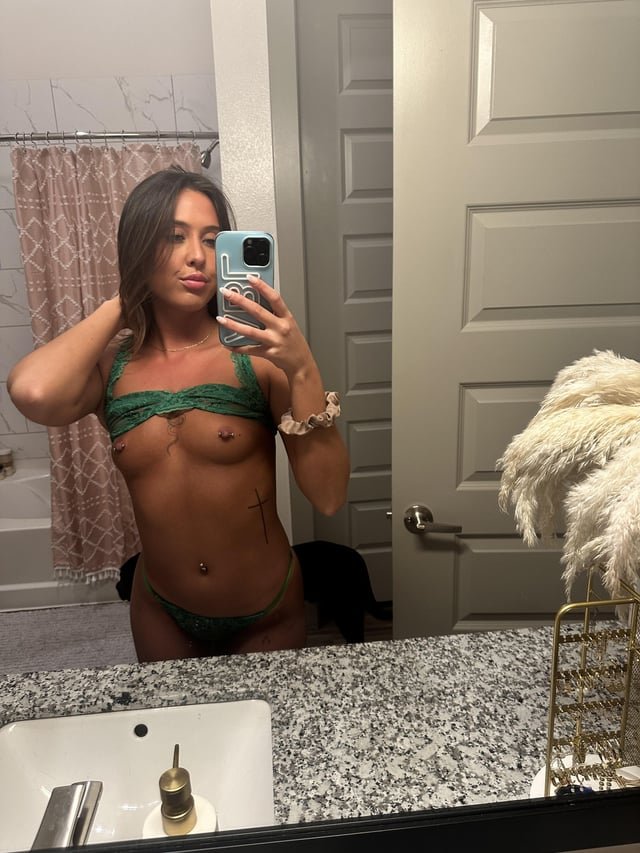 little sexy pic before class