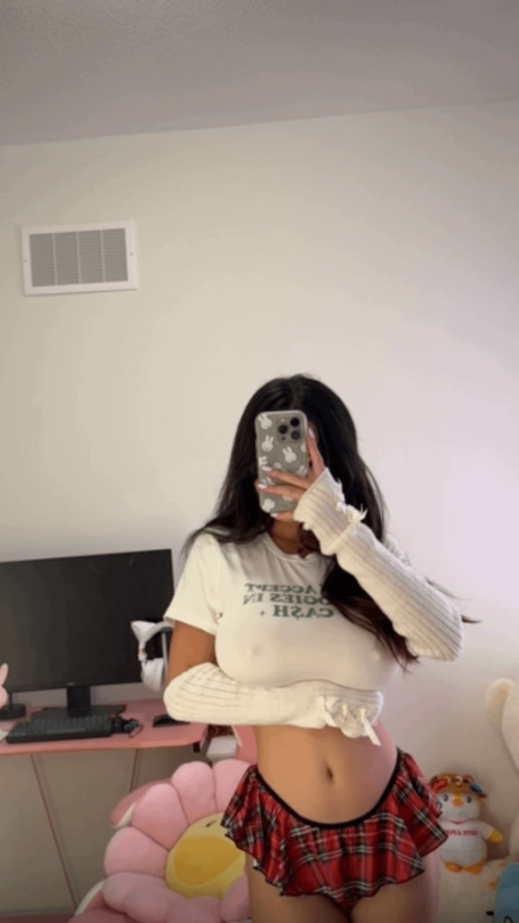 are slutty h/s girls your type? f18