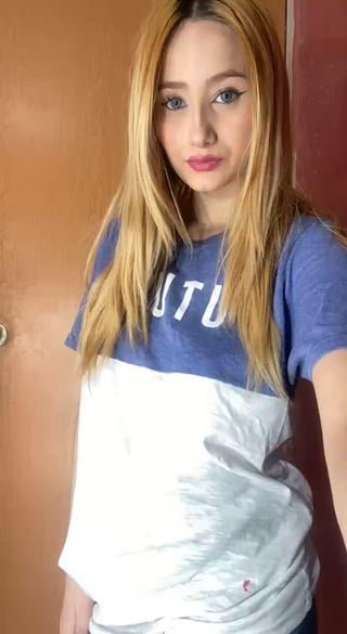 Do older men prefer blonde